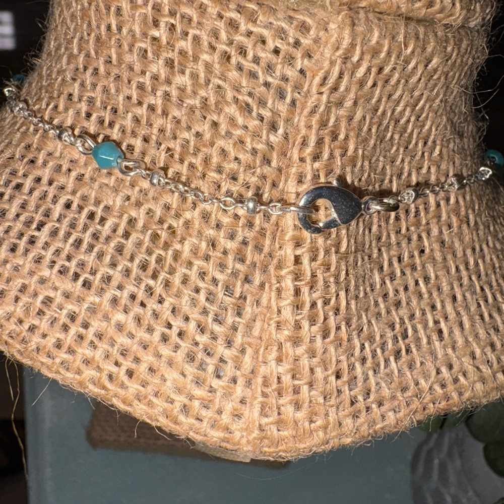 Elegant Silver and Teal Pendant Necklace - Picture 4 of 4